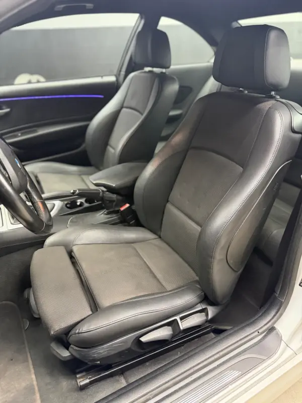 BMW 123 d Limited Edition Lifestyle c/ M Sport Pack 11