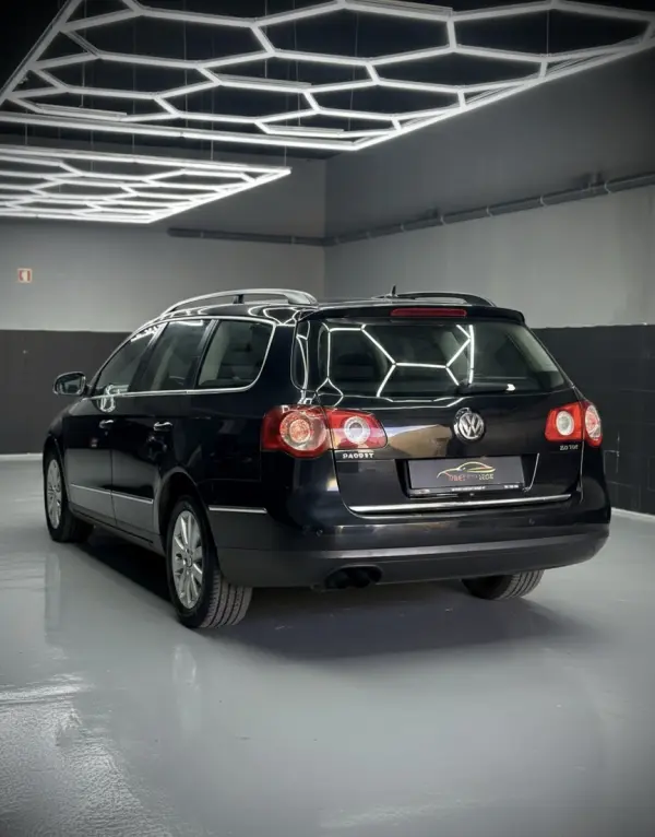 Volkswagen Passat 2.0 TDI Confortline 4