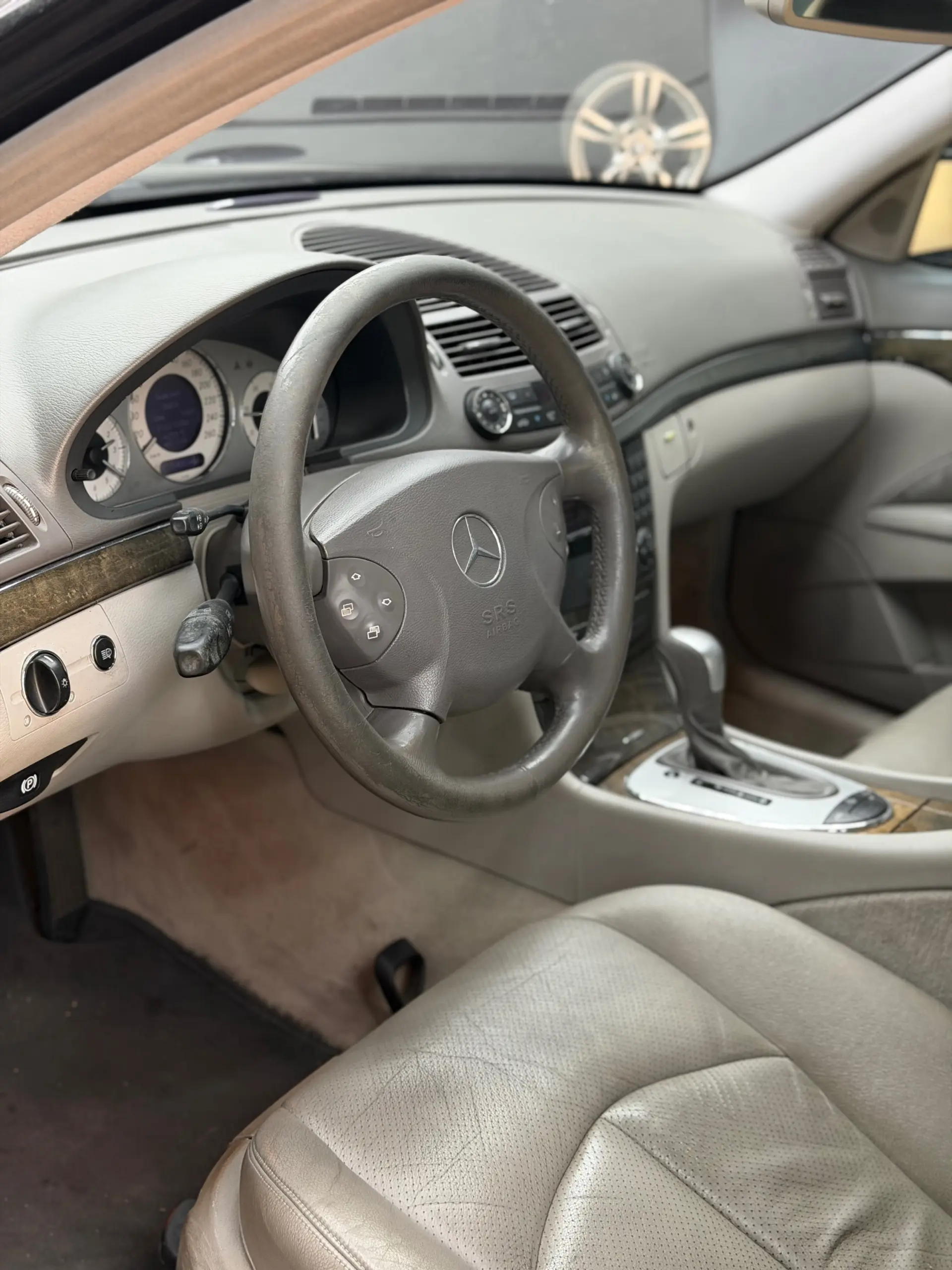 Mercedes-Benz E 270 8