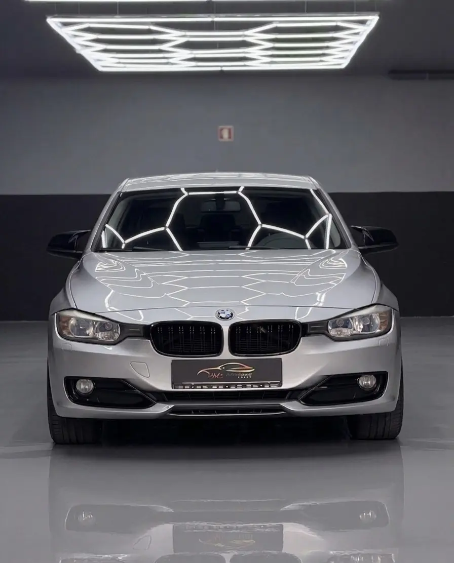 BMW 318 d Aut. 4