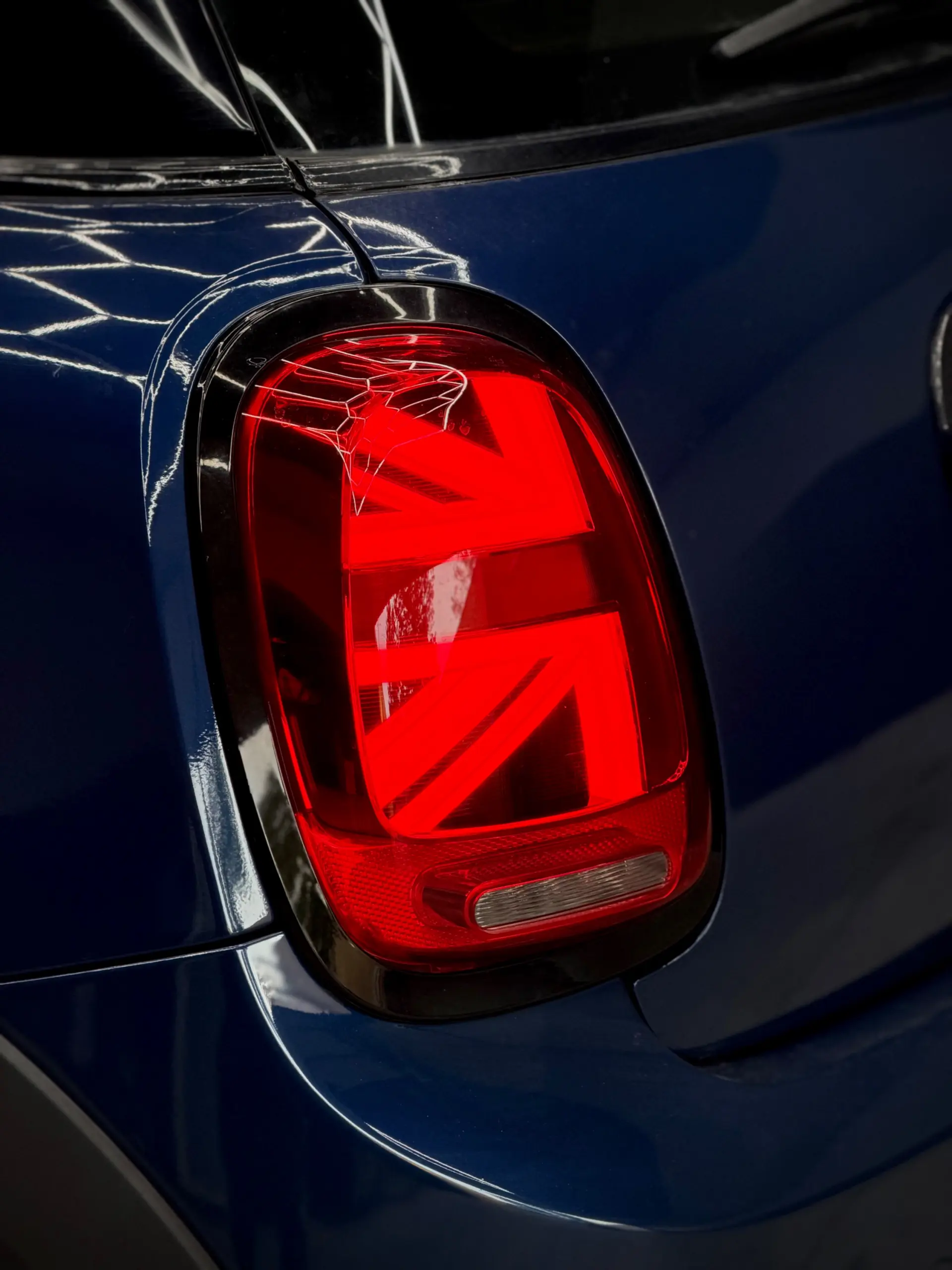 MINI 3 Portas Cooper D Auto 13