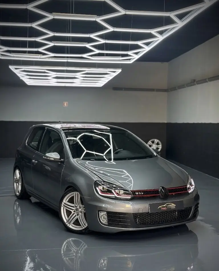 Volkswagen Golf 2.0 GTI DSG 2