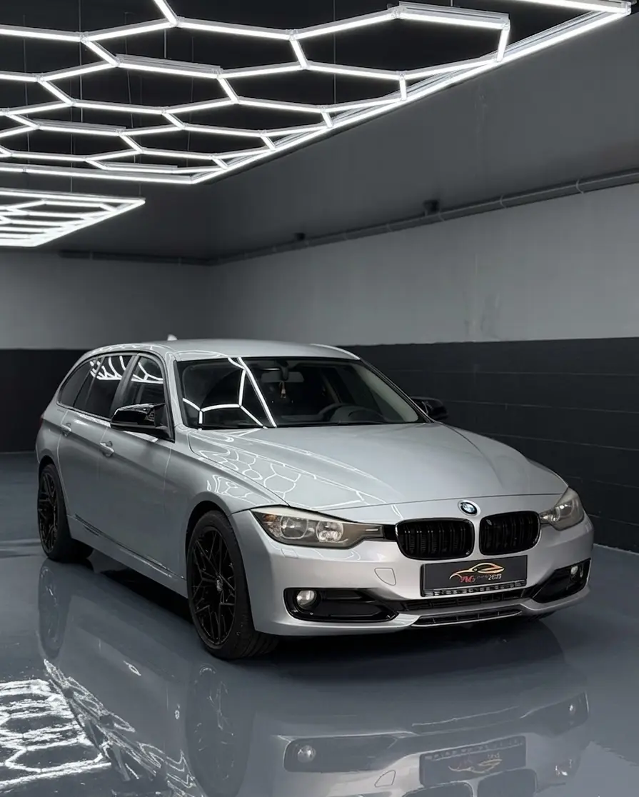 BMW 318 d Aut. 3