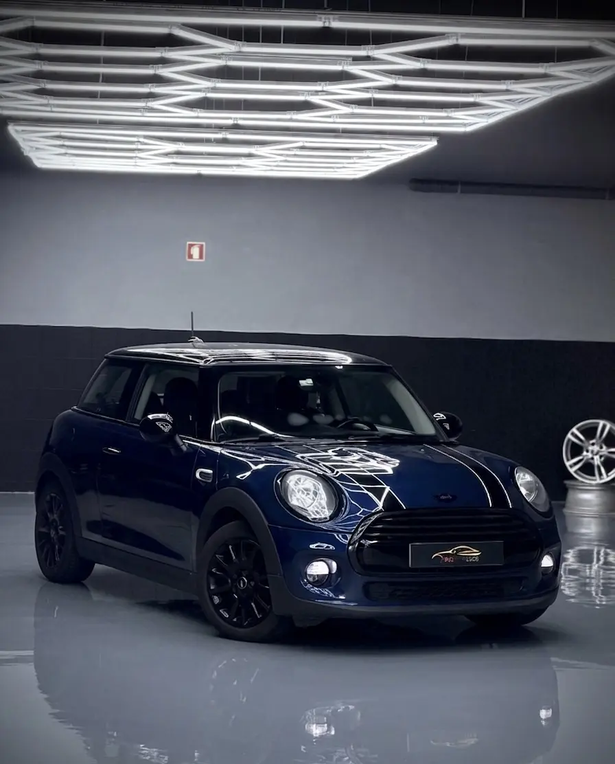 MINI 3 Portas Cooper D Auto 2