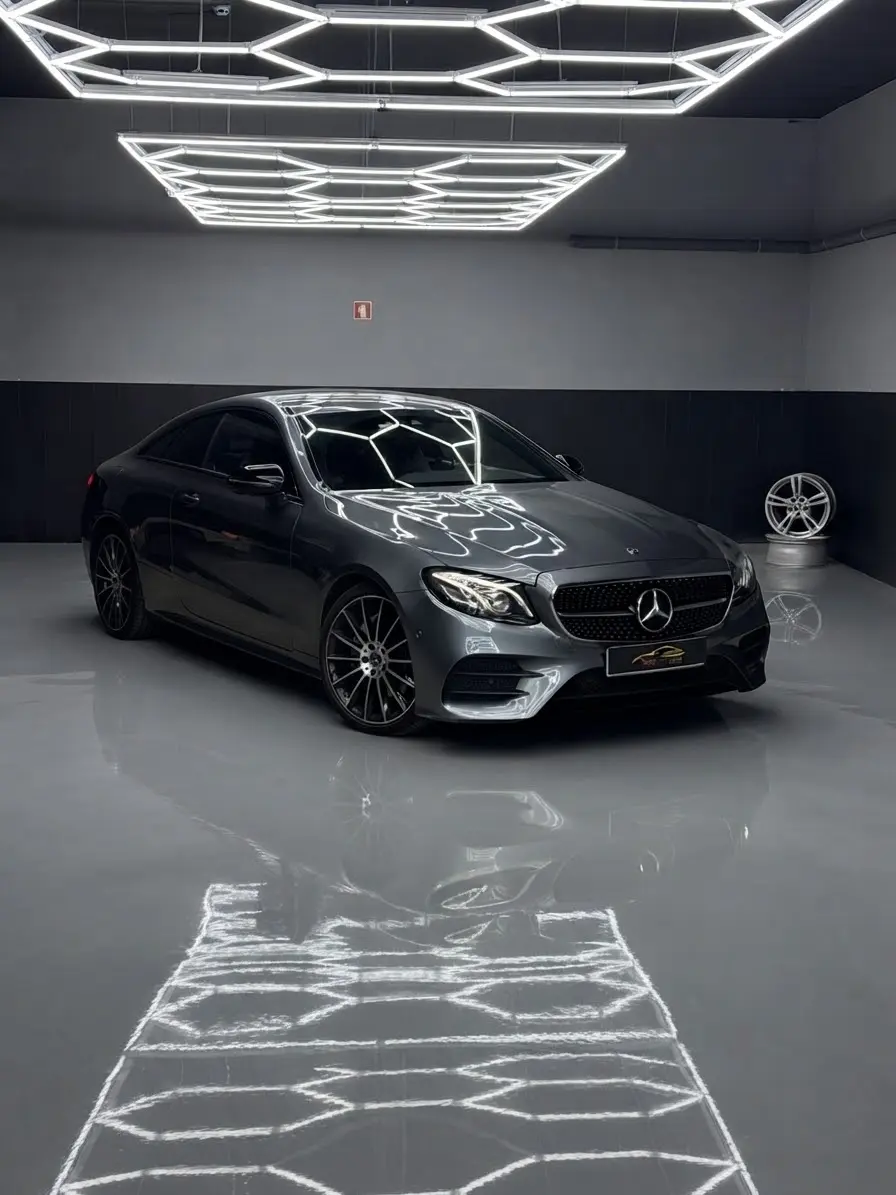 Mercedes-Benz E 300 d AMG Line Aut. 1