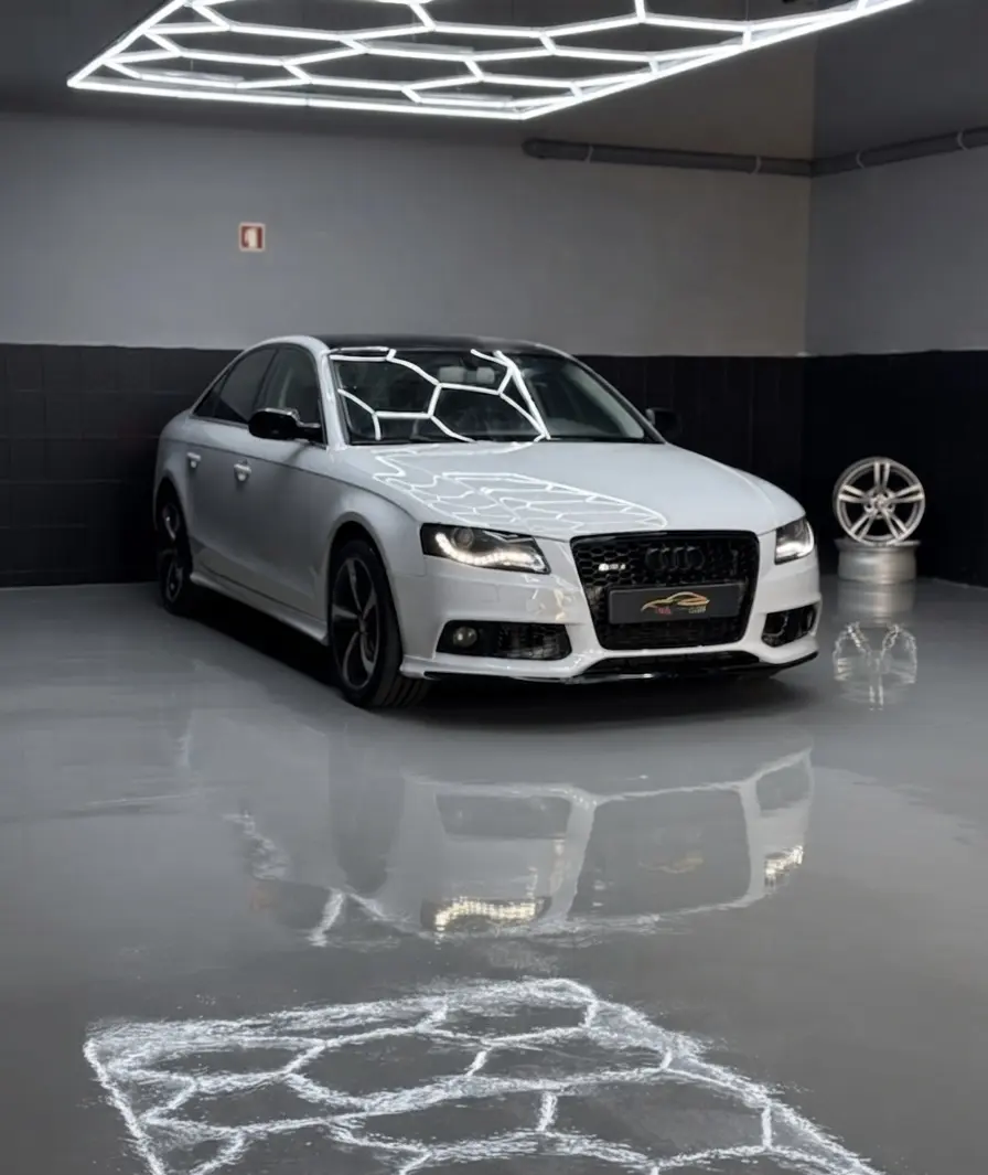 Audi A4 2.0 TDI S-line 2