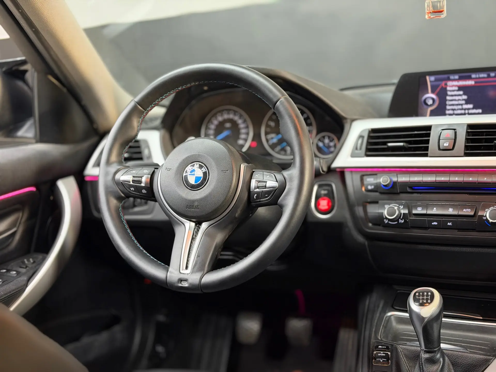 BMW 320 d 9