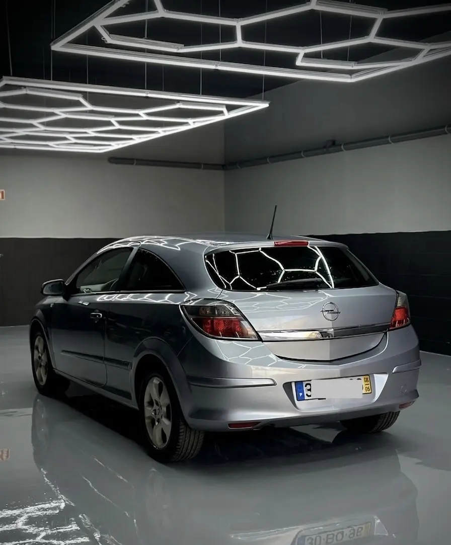 Opel Astra GTC 5