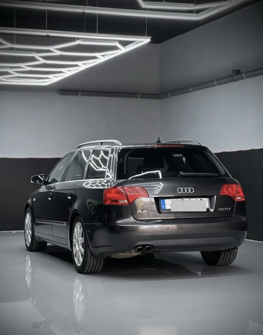 Audi A4 Avant 2.0 TDi Multitronic 6