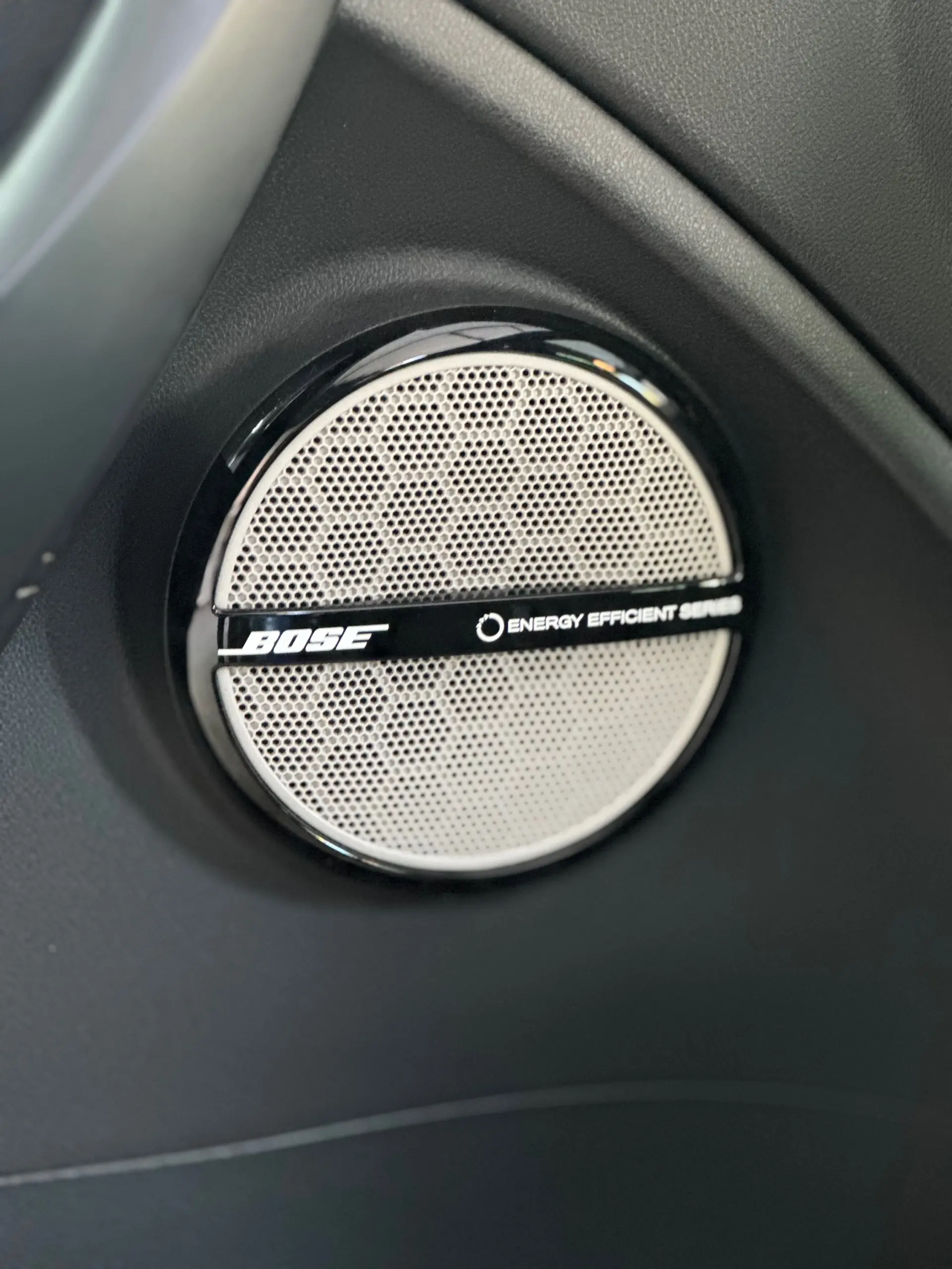 Renault Mégane Coupe Energy dCi 130 FAP Start & Stop Bose Edition 8