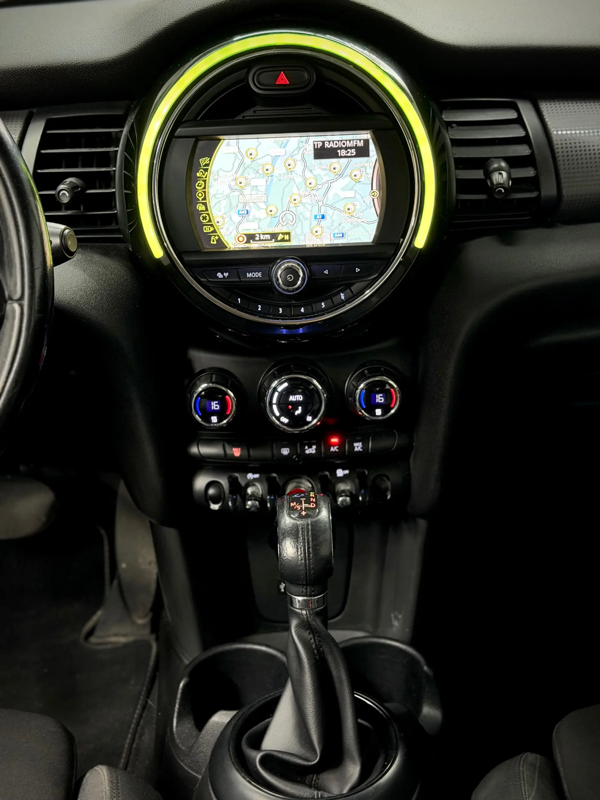 MINI 3 Portas Cooper D Auto 9