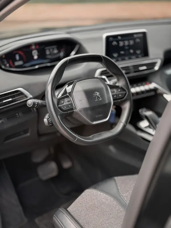 Peugeot 5008 1.5 BlueHDi GT Line EAT8 6