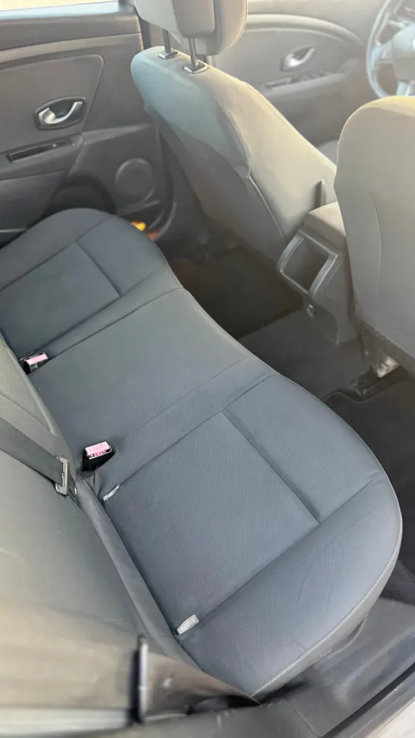 Renault Mégane Break 1.5 dCi Confort 8