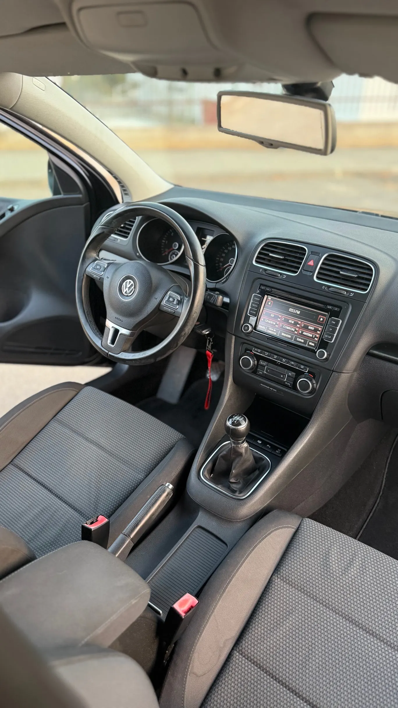 Volkswagen Golf 2.0 TDi Confortline 5