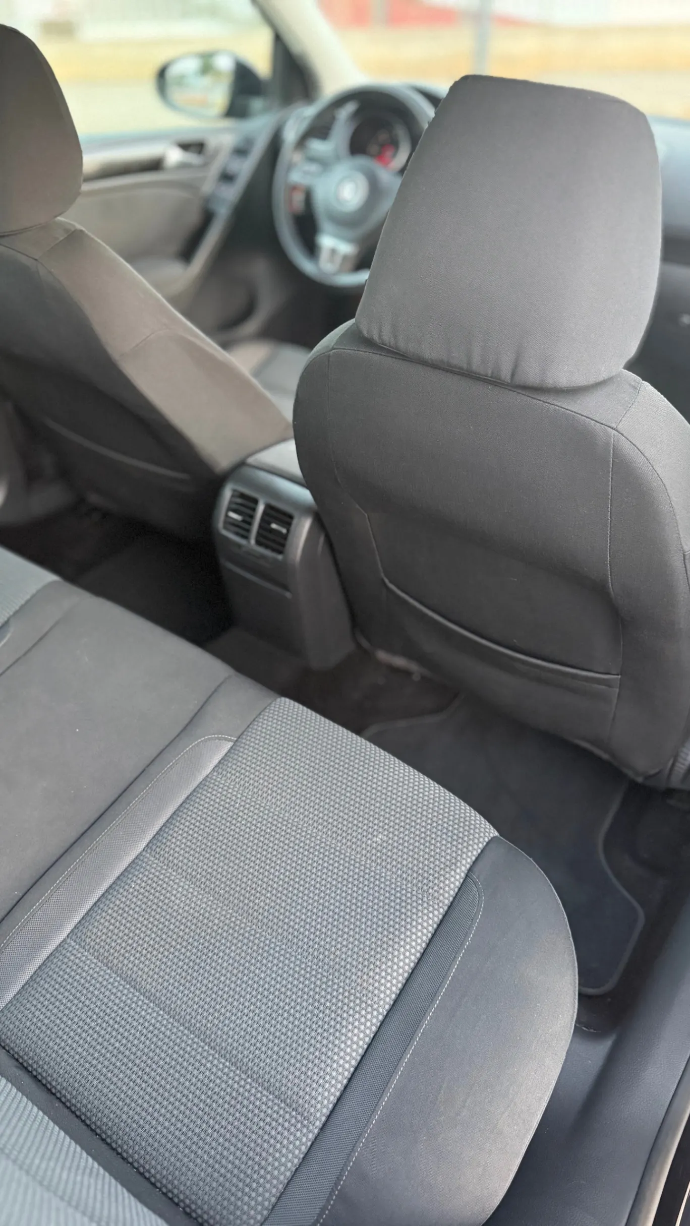 Volkswagen Golf 2.0 TDi Confortline 12