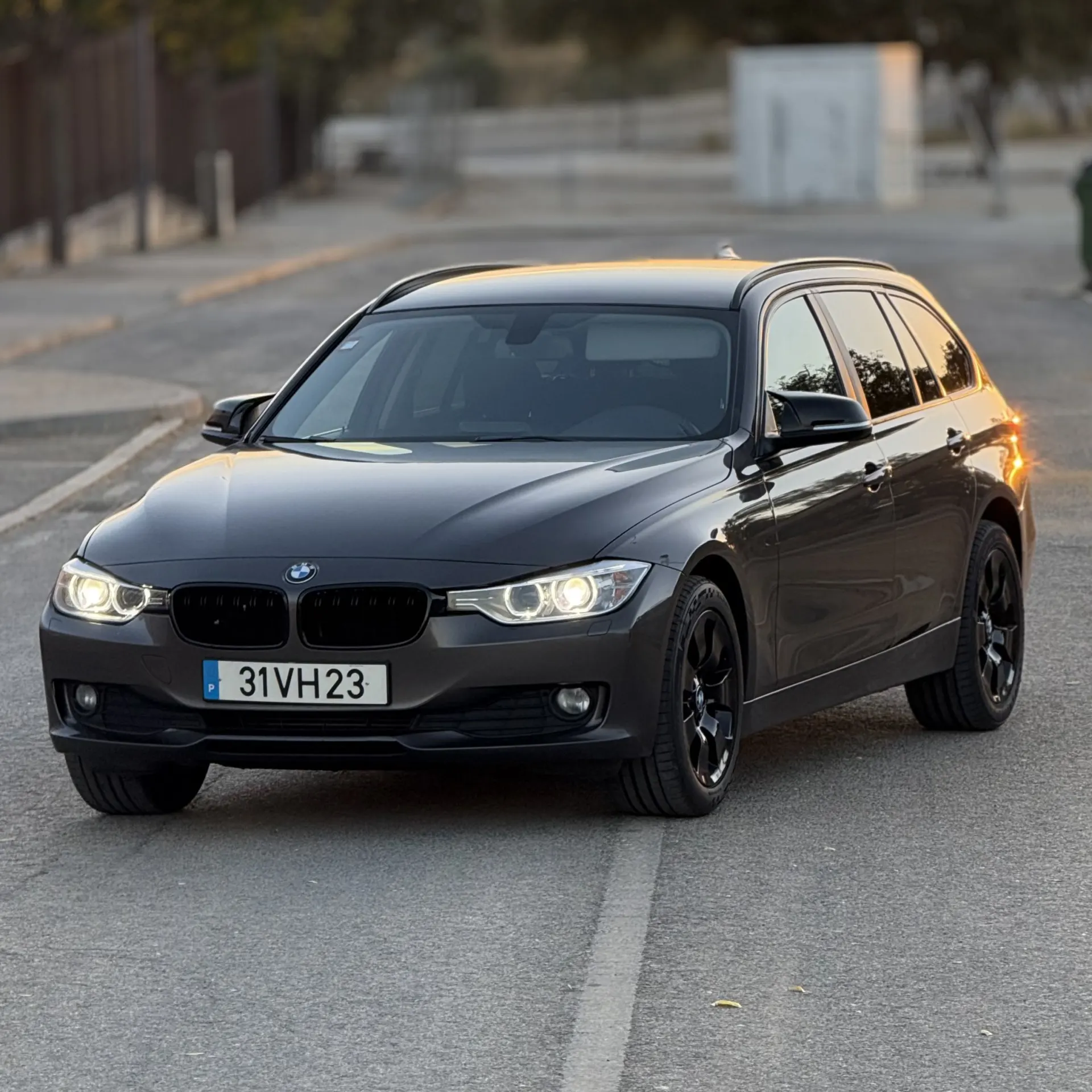 BMW 318 d Touring Line Modern 3