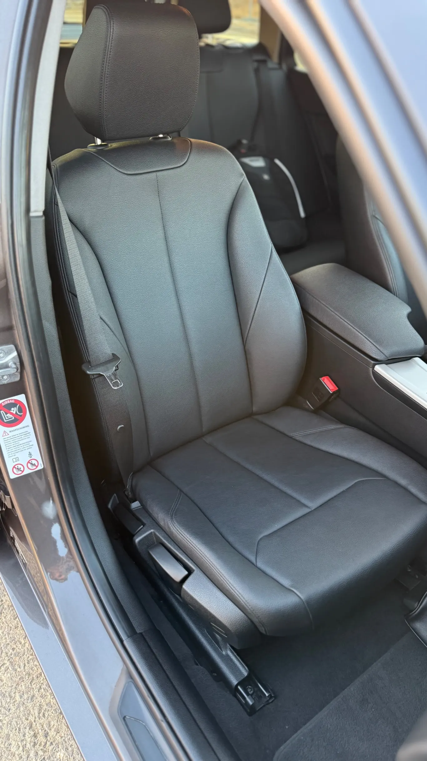 BMW 318 d Touring Line Modern 13