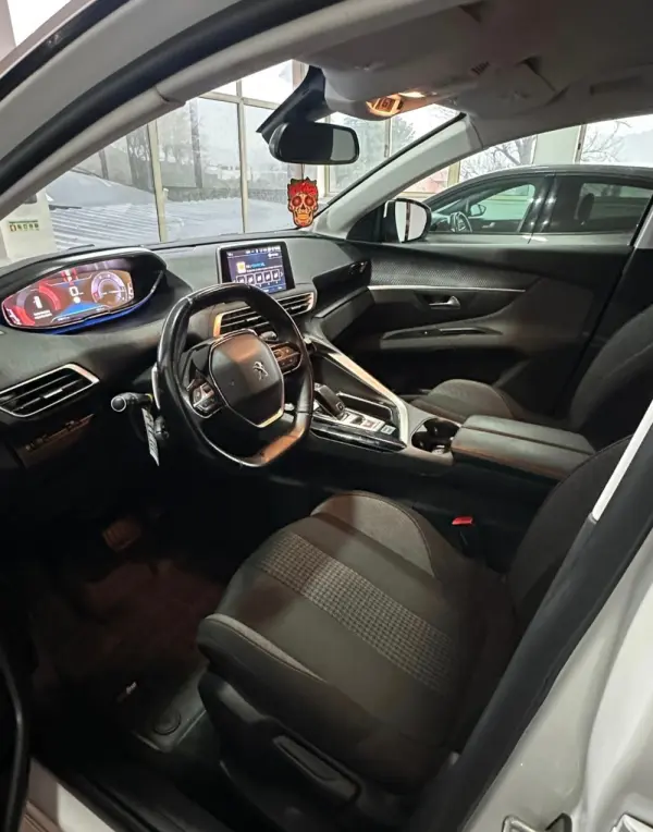 Peugeot 5008 1.5 BlueHDi Active Pack EAT8 6