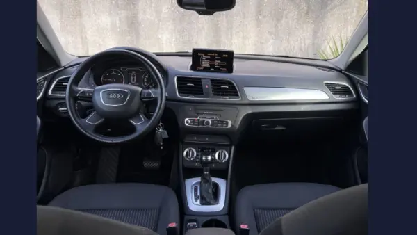 Audi Q3 2.0 TDI quattro S-tronic 5