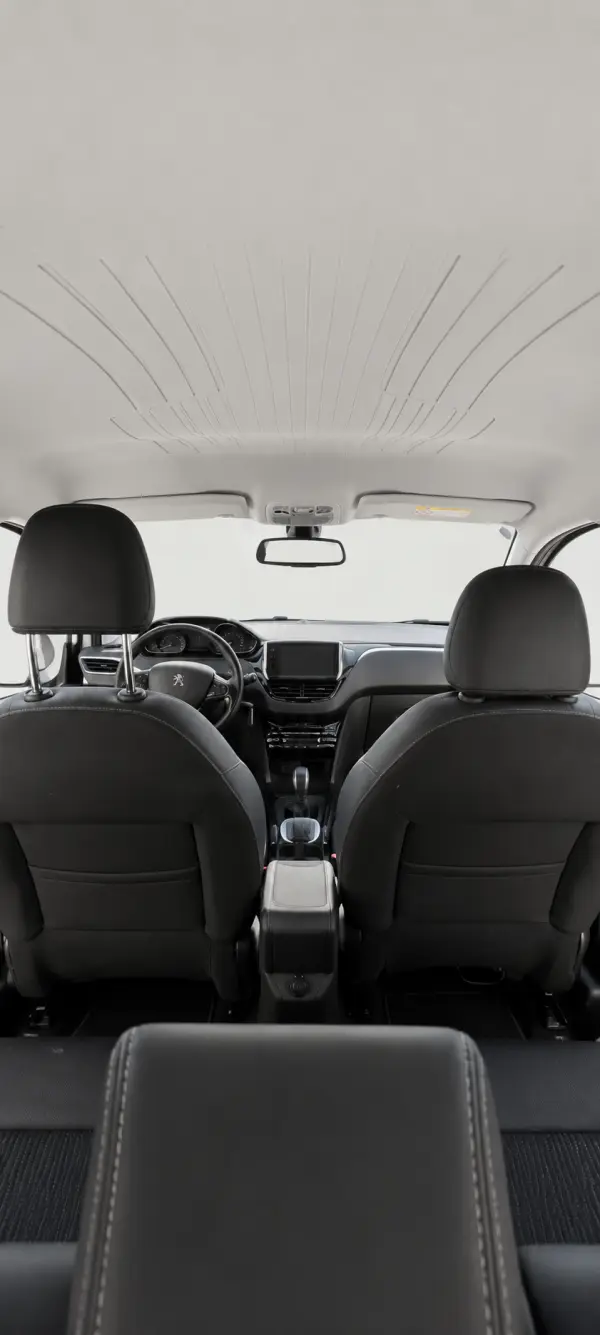 Peugeot 2008 1.2 PureTech Allure 5