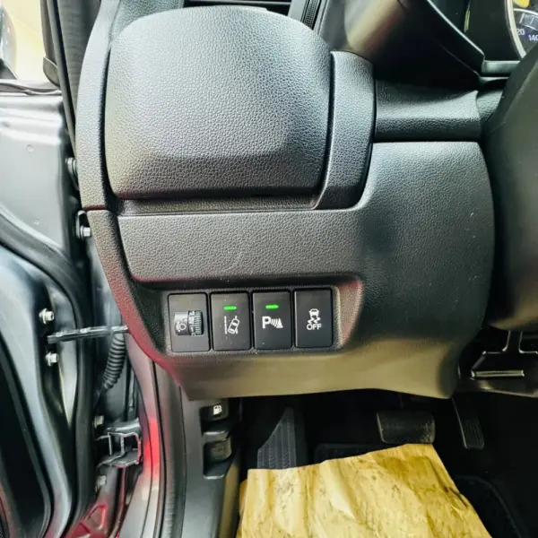 Honda Jazz 1.3 I-VTEC Comfort +Connect. Navi CVT 9