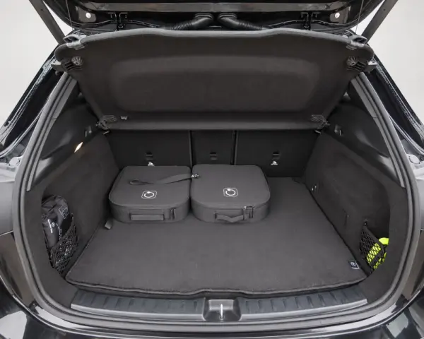 Mercedes-Benz EQA 250 5