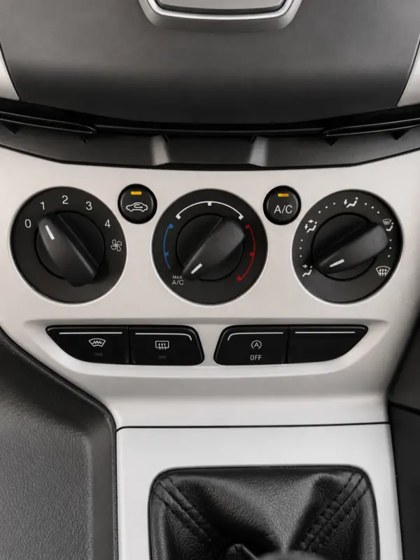 Ford Focus 1.0 EcoBoost S&S COOL&CONNECT 9