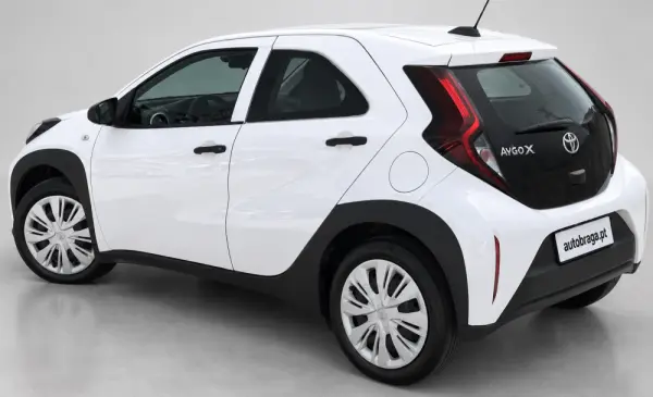 Toyota Aygo X 1.0 Play 2