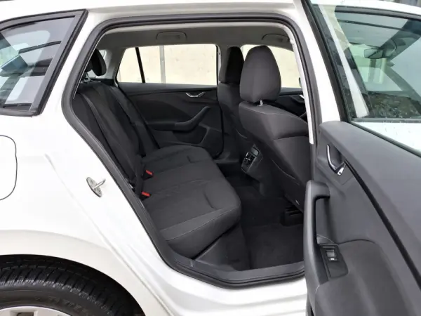 Skoda Scala 1.6 TDI 115 cv 5