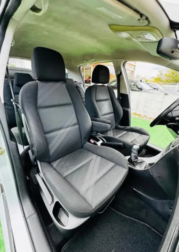 Peugeot 307 1.6 HDi Premium 8