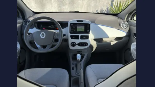 Renault Zoe (c/ Bateria) E-Tech EV50 Equilibre 4