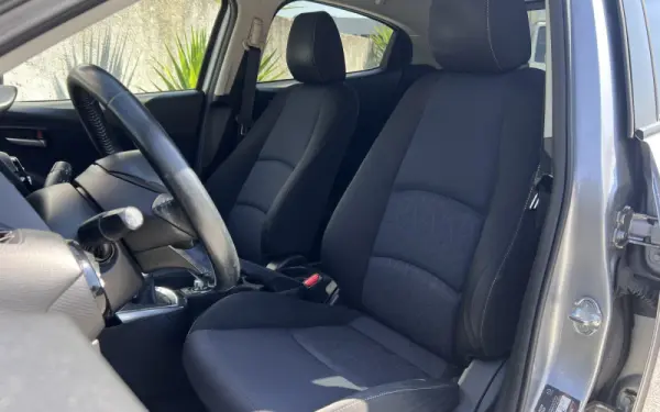 Mazda 2 Outro 5