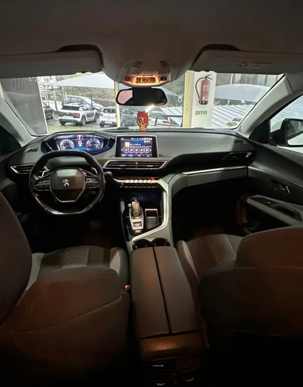 Peugeot 5008 1.5 BlueHDi Active Pack EAT8 8