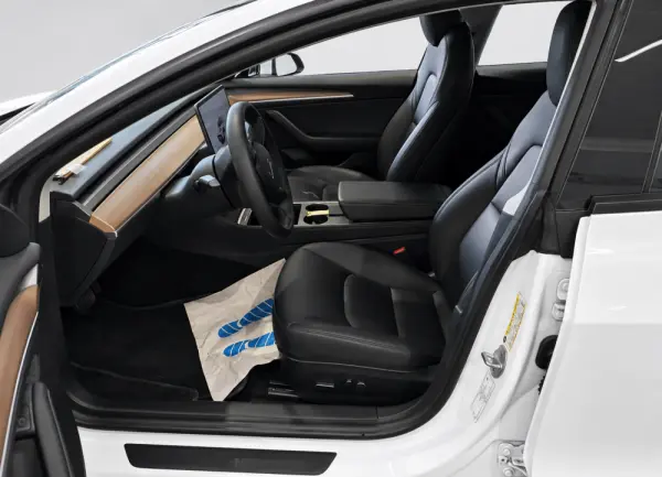 Tesla Model 3 Standard Range Plus RWD 5