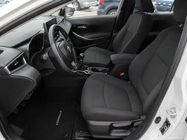 Toyota Corolla SD 1.6 Exclusive 6