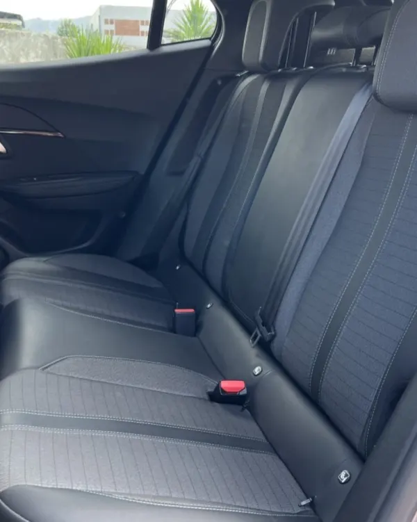 Peugeot 2008 1.2 PureTech Style 17