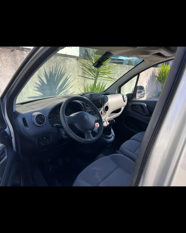 Peugeot Partner 1.6 e-HDi Confort 123g 6