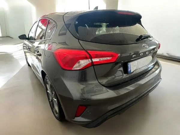 Ford Focus 1.5 TDCi EcoBlue ST-Line Aut. 6
