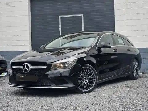 Mercedes-Benz CLA 180 Outro 3