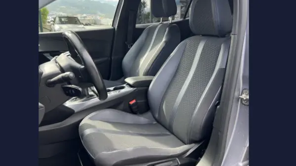 Peugeot 2008 5