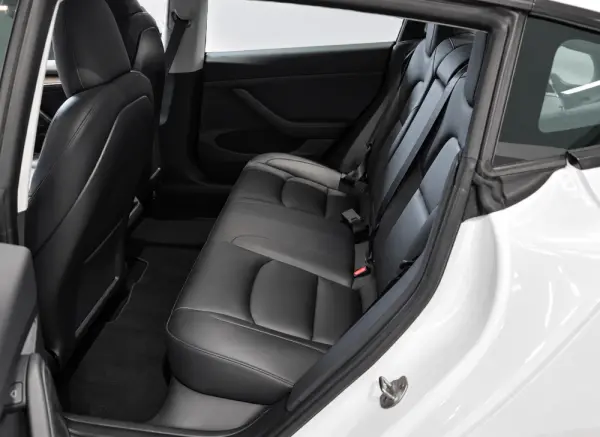 Tesla Model Y Standard RWD 6