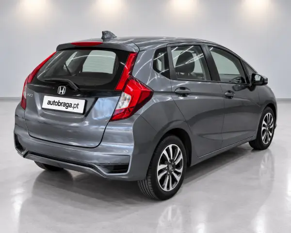 Honda Jazz 1.3 I-VTEC Comfort +Connect. Navi CVT 4
