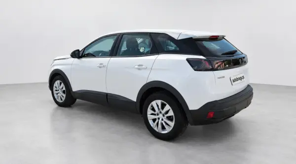 Peugeot 3008 1.5 HDi 130 cv · 2021 2