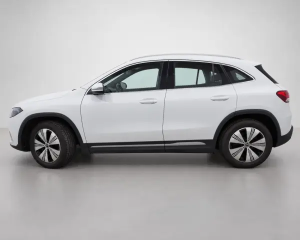 Mercedes-Benz EQA 250+ 5