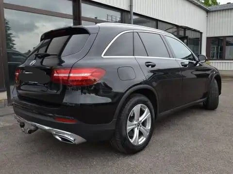 Mercedes-Benz GLC 250 d 4-Matic 3