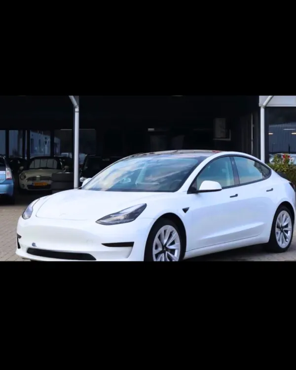 Tesla Model 3 Outro 2
