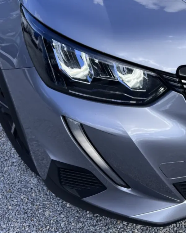 Peugeot 2008 1.2 PureTech Style 7