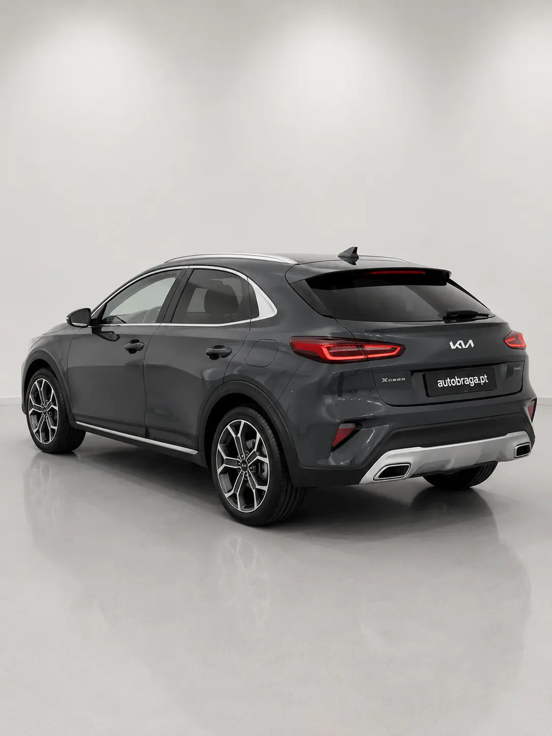 Kia XCeed 1.6 CRDi Tech+SRF 7DCT 4