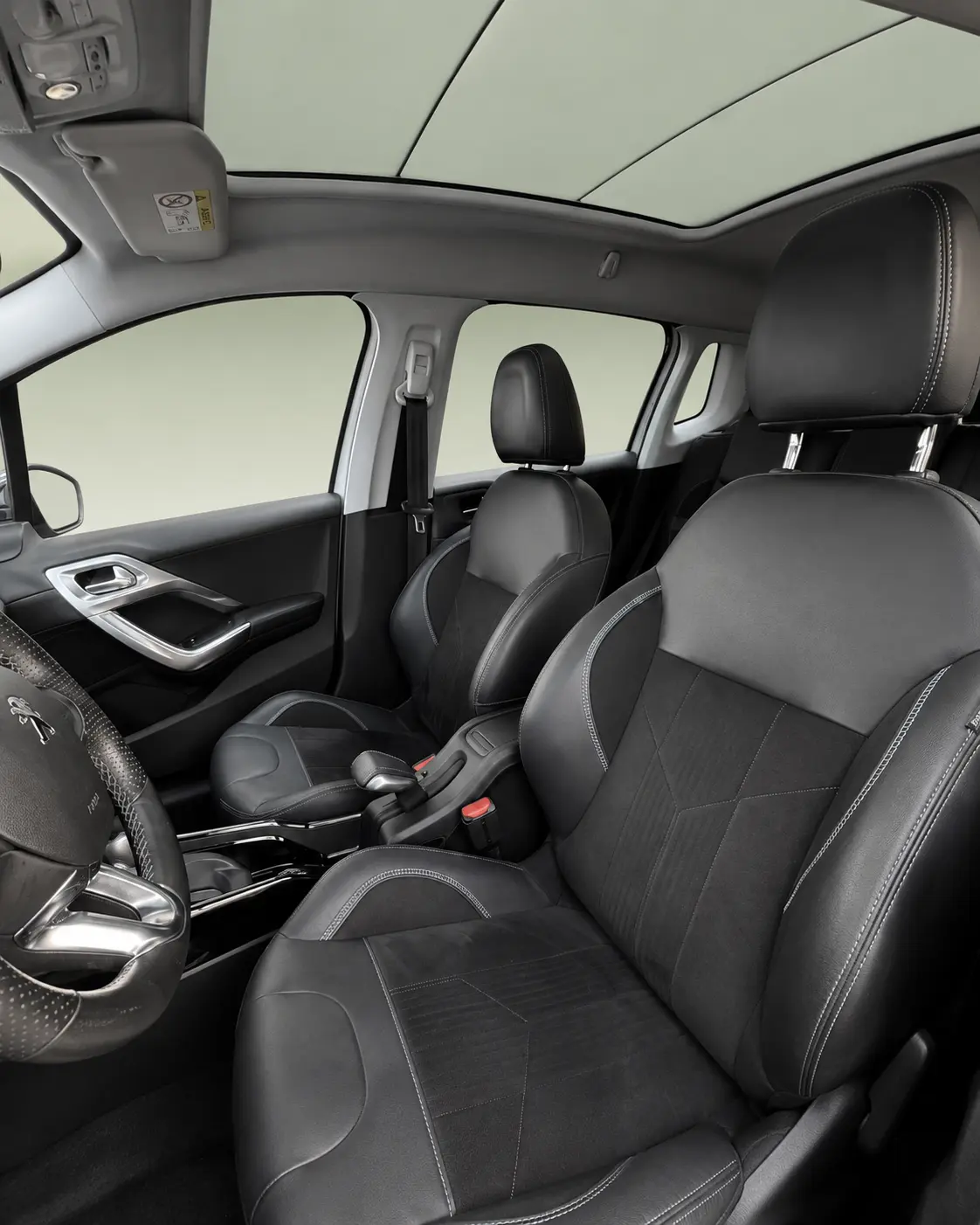 Peugeot 2008 Outro 6