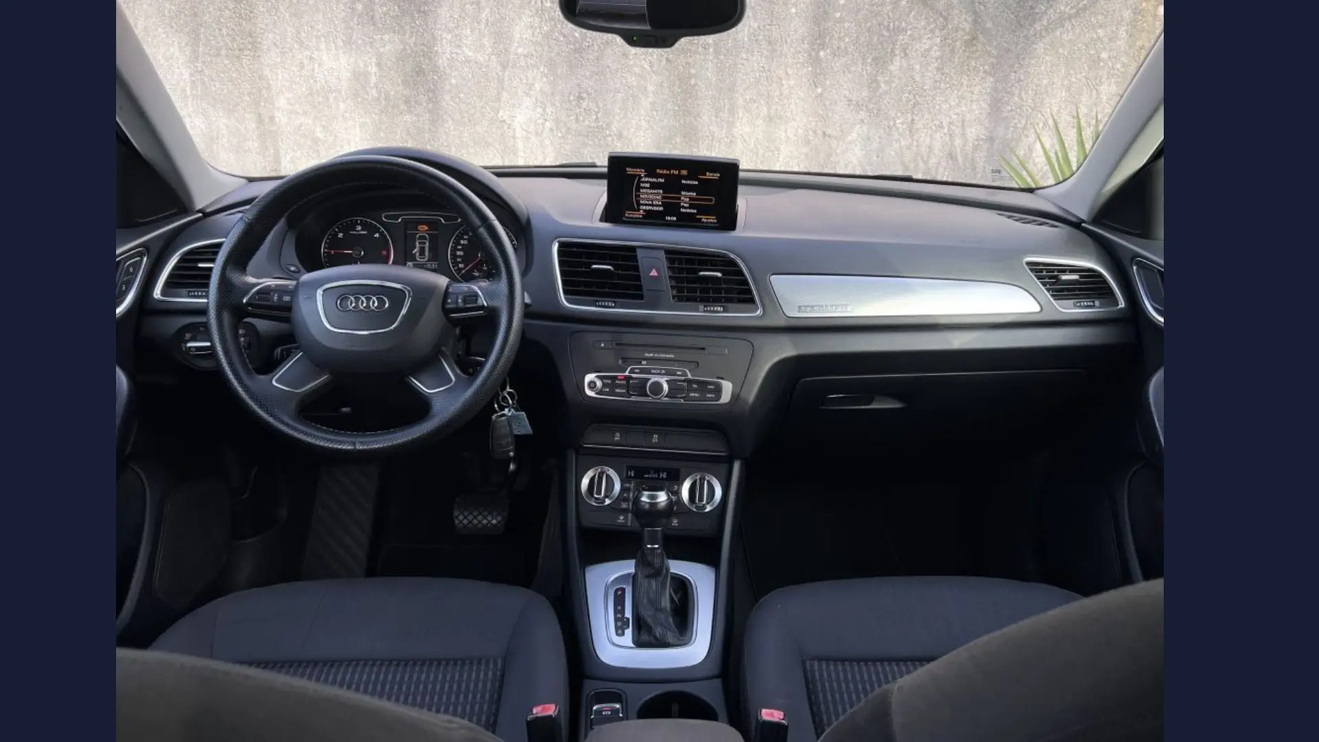 Audi Q3 2.0 TDI quattro S-tronic 5
